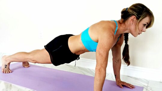 7 Core-Strengthening Push Up Progressions for Female Athletes