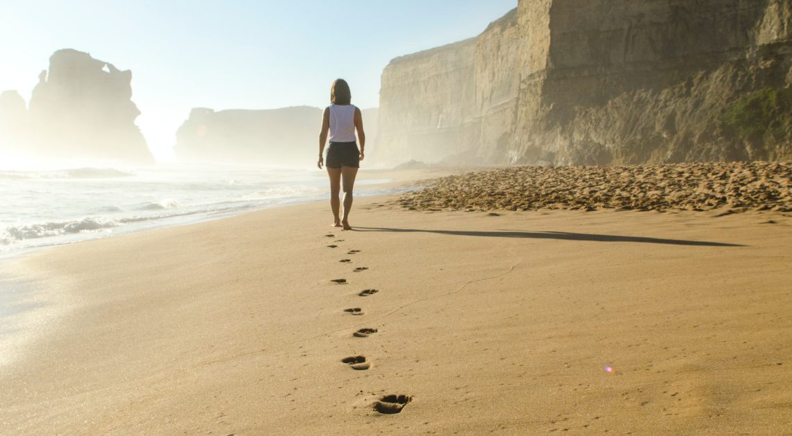 Turn Your Daily Stroll Into a Walking Meditation