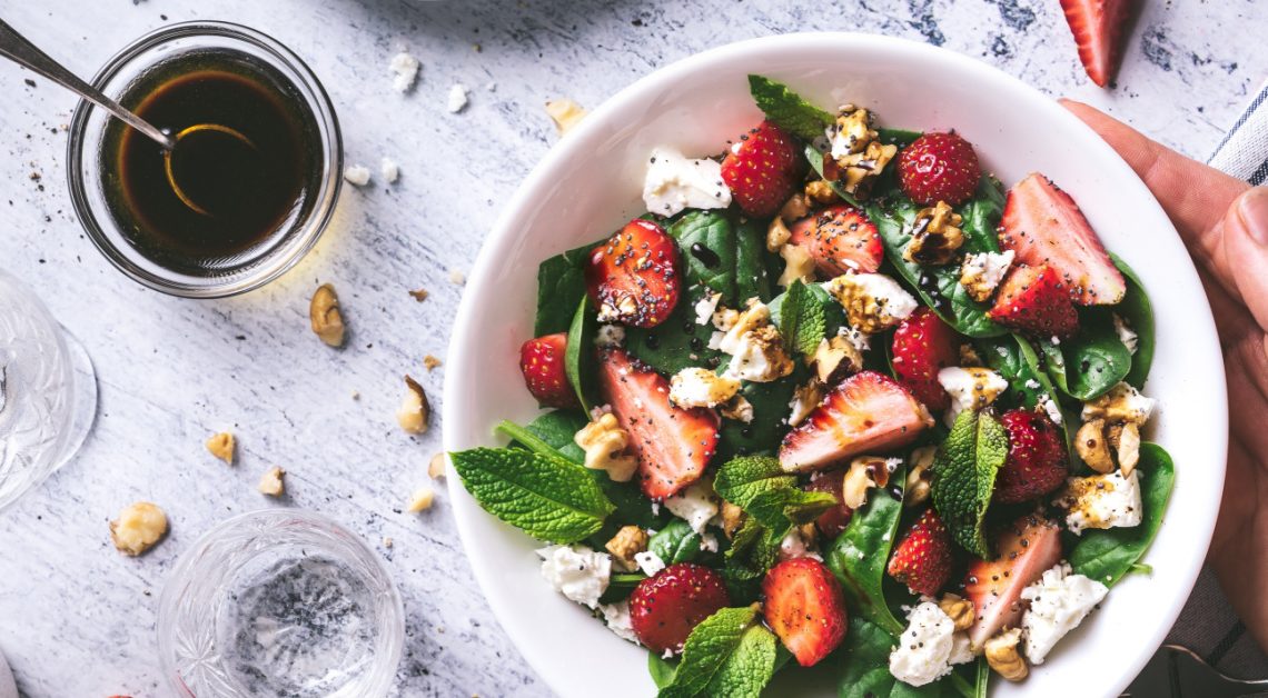 Recipe Roundup: 8 Scrumptious Salads for Every Season