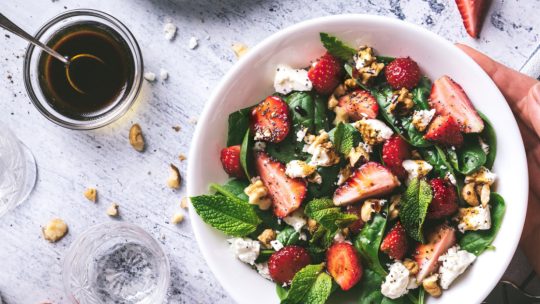 Recipe Roundup: 8 Scrumptious Salads for Every Season